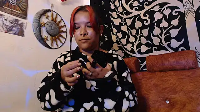 Snapshot of Kimber_666 chatting on March 7, 12:37 am Kimber 666 online show from March 7, 12:37 am