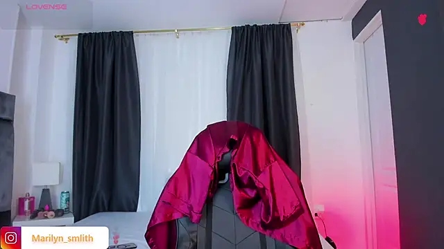 MarilynSmIith online show from September 12, 11:43 am