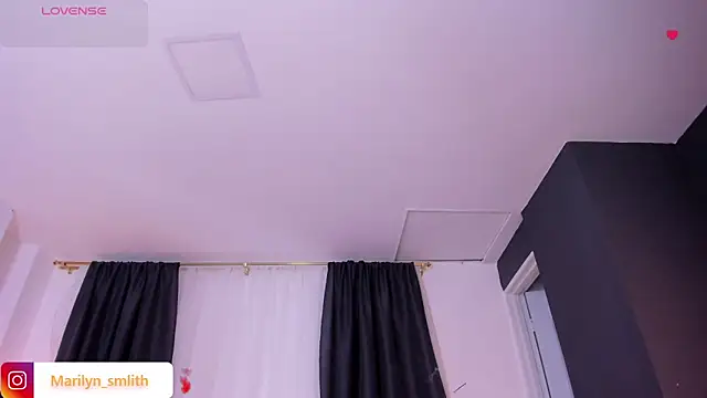 MarilynSmIith online show from November 6, 11:47 am