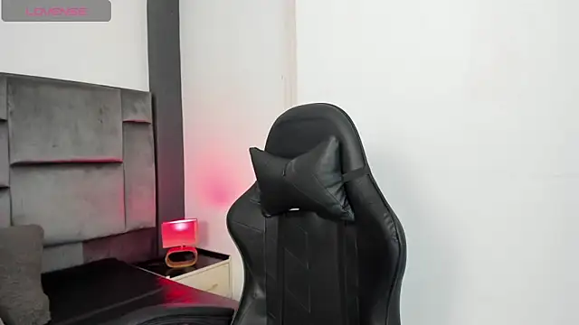 MarilynSmIith online show from February 6, 12:56 pm