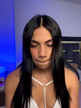 MarilynSmIith online show from November 8, 12:20 pm