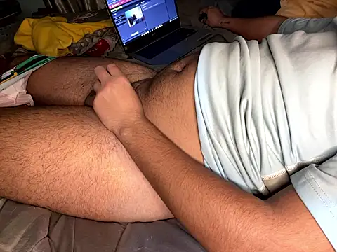 Snapshot of yass56789 chatting on December 4, 10:57 pm yass56789 online show from December 4, 10:57 pm