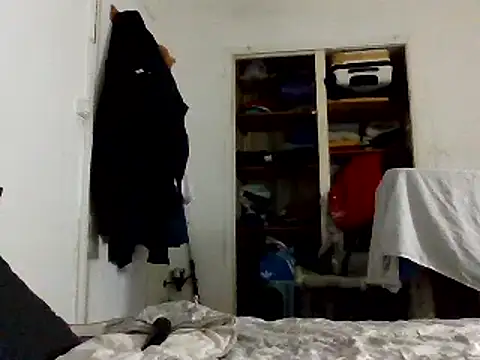 Snapshot of yass56789 chatting on February 19, 10:40 pm yass56789 online show from February 19, 10:40 pm