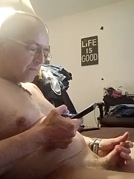 ILive2plezz online show from April 4, 11:39 am