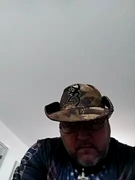 ILive2plezz online show from December 3, 9:28 pm