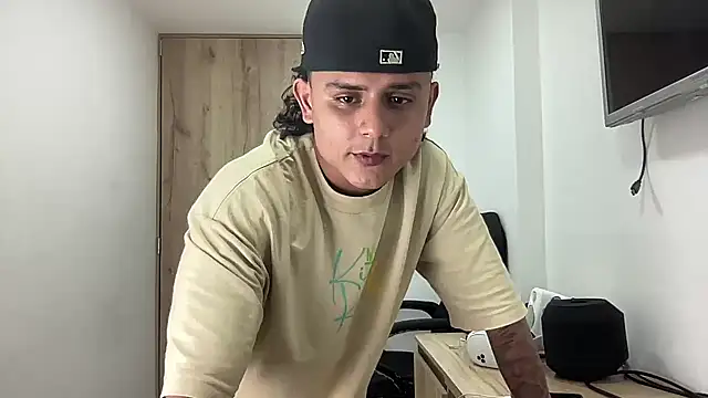 bob petterson online show from September 28, 4:19 am