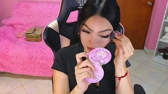 keity moon online show from April 9, 1:28 pm