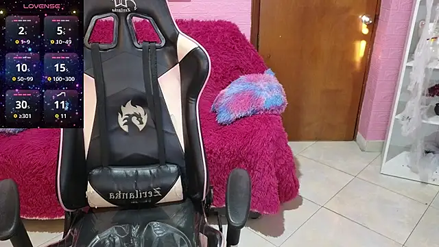 keity moon online show from November 8, 9:18 pm