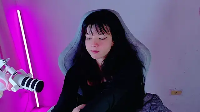 stephybrown online show from February 14, 12:44 am