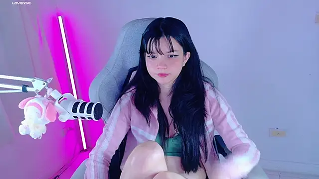 stephybrown online show from February 18, 2:42 am