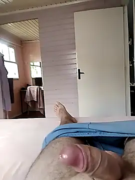 danielsafado222 online show from December 17, 2:00 pm