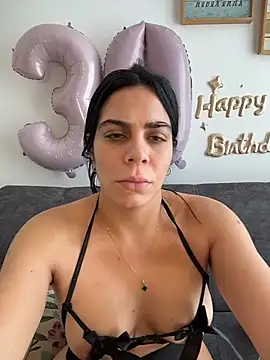 valecruz903 online show from November 8, 5:49 pm