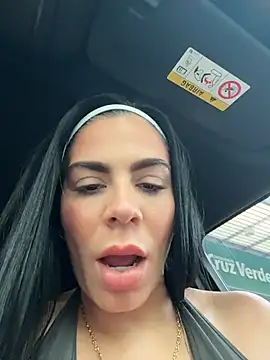 valecruz903 online show from February 12, 3:45 pm