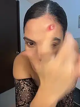 valecruz903 online show from December 20, 6:44 pm