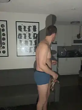 TheOnlyTwinTowers online show from February 28, 7:08 am