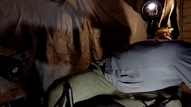 TheOnlyTwinTowers online show from December 12, 8:03 am