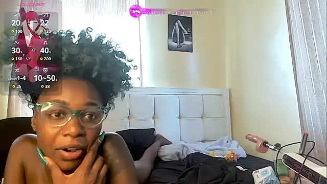 Snapshot of Lunarfreaky chatting on September 20, 4:50 am Lunarfreaky online show from September 20, 4:50 am