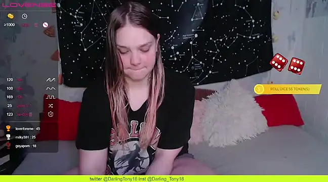 Snapshot of darling_tony chatting on March 15, 7:59 pm darling tony online show from March 15, 7:59 pm