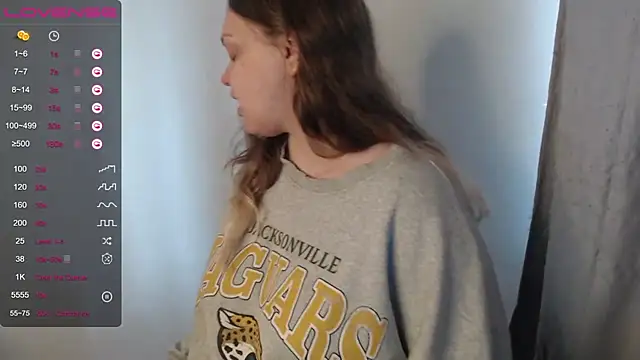 Snapshot of darling_tony chatting on September 23, 1:29 pm darling tony online show from September 23, 1:29 pm