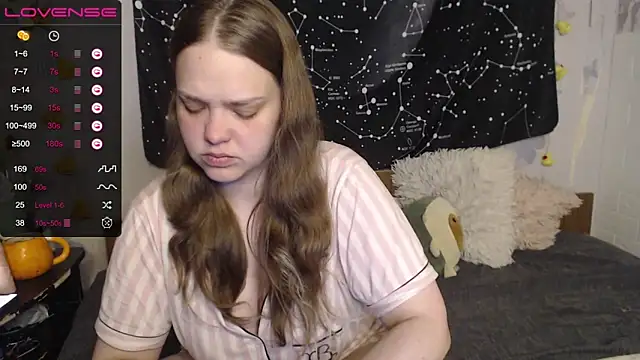 Snapshot of darling_tony chatting on June 15, 2:39 pm darling tony online show from June 15, 2:39 pm