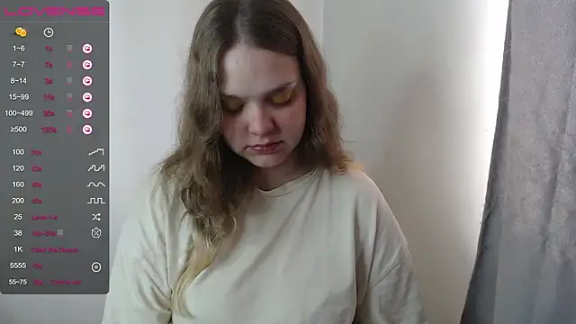 Snapshot of darling_tony chatting on September 21, 1:27 pm darling tony online show from September 21, 1:27 pm