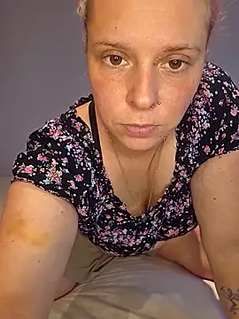 Snapshot of Sexysanny900 chatting on October 22, 10:47 am Sexysanny900 online show from October 22, 10:47 am