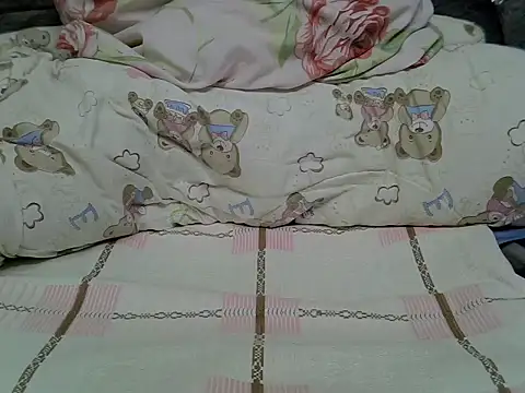 Snapshot of EbonyVallerin chatting on November 4, 7:06 pm EbonyVallerin online show from November 4, 7:06 pm