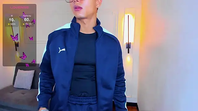 Snapshot of Paradise_boy_s chatting on December 4, 4:28 pm Paradise boy s online show from December 4, 4:28 pm