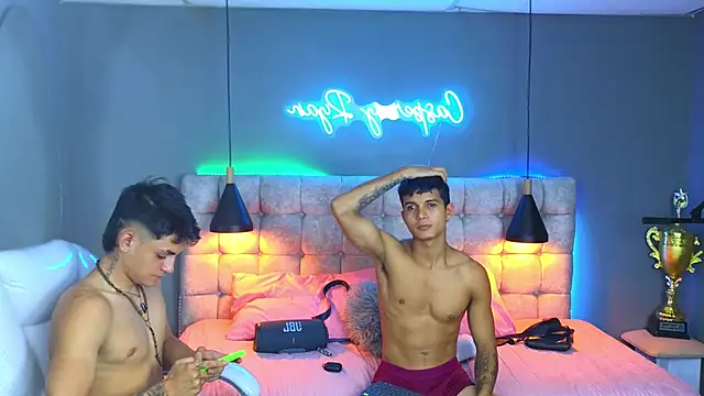 Snapshot of Paradise_boy_s chatting on December 10, 2:27 am Paradise boy s online show from December 10, 2:27 am