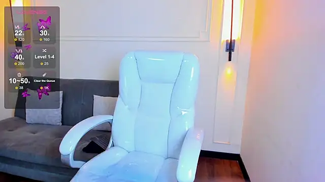 Snapshot of Paradise_boy_s chatting on December 3, 4:06 pm Paradise boy s online show from December 3, 4:06 pm