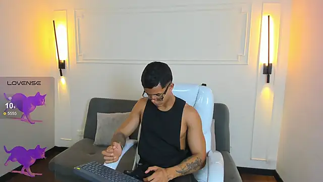 Paradise boy s online show from March 16, 6:21 pm