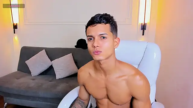 Snapshot of Paradise_boy_s chatting on November 20, 9:04 pm Paradise boy s online show from November 20, 9:04 pm