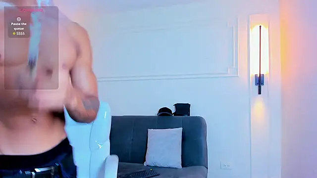 Snapshot of Paradise_boy_s chatting on November 7, 10:46 pm Paradise boy s online show from November 7, 10:46 pm