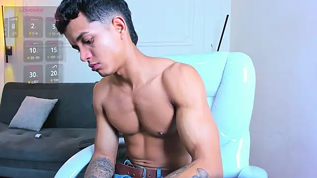 Snapshot of Paradise_boy_s chatting on November 1, 10:25 pm Paradise boy s online show from November 1, 10:25 pm