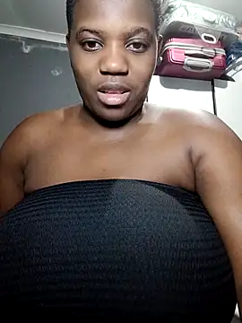 Bigchoccojugsxx online show from January 14, 10:46 pm