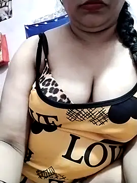 Snapshot of Ruksar-Pathan chatting on February 5, 8:26 pm Ruksar-Pathan online show from February 5, 8:26 pm