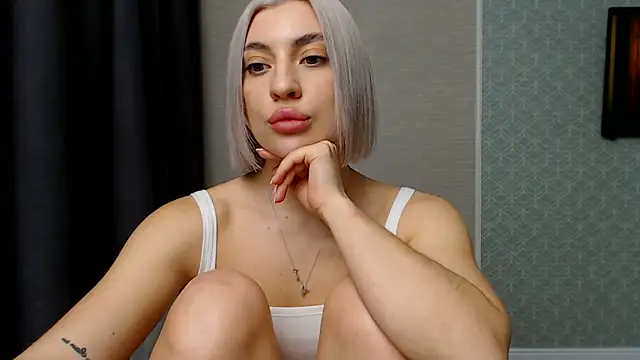 hot-sasha9 online show from February 6, 7:51 pm