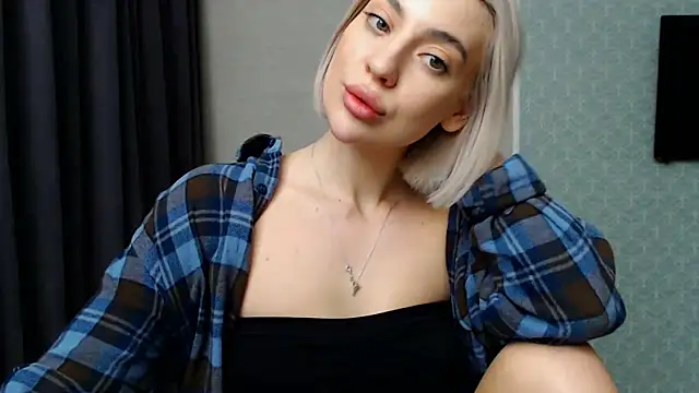 hot-sasha9 online show from February 13, 7:31 pm