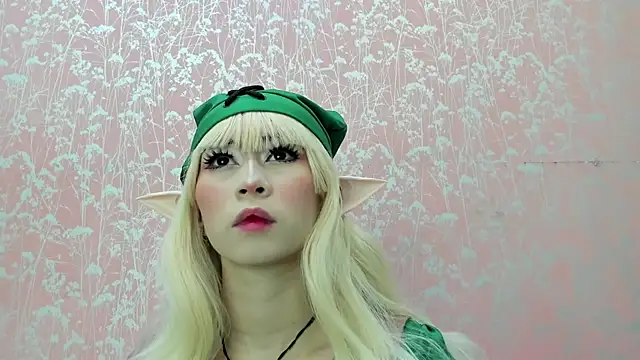 NEZUKO MITSURI online show from January 17, 1:58 pm