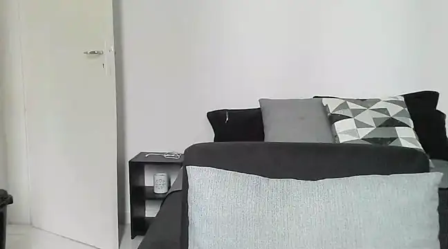 bbholli online show from December 18, 6:25 pm