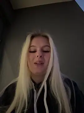 Snapshot of Allylove03 chatting on December 14, 6:46 am Allylove03 online show from December 14, 6:46 am