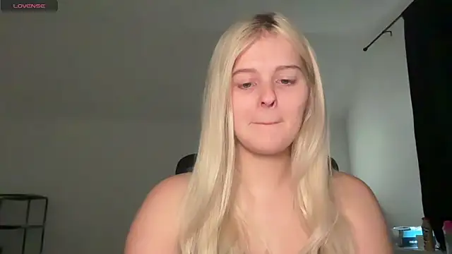 Snapshot of Allylove03 chatting on September 14, 3:45 pm Allylove03 online show from September 14, 3:45 pm