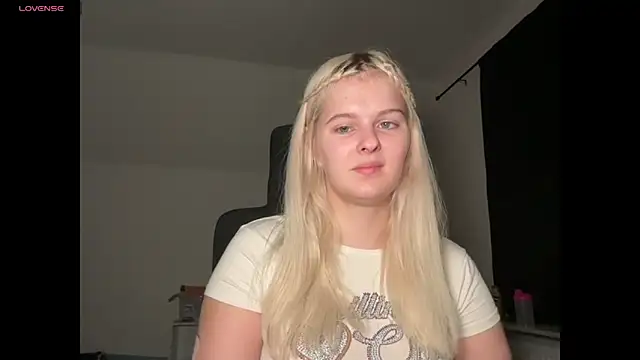 Snapshot of Allylove03 chatting on September 12, 5:56 pm Allylove03 online show from September 12, 5:56 pm