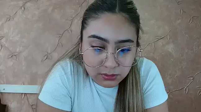 Miabonnett  online show from March 14, 9:21 pm