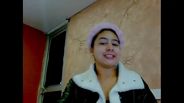 Miabonnett  online show from January 9, 12:23 pm