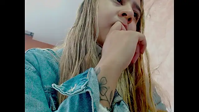 Miabonnett  online show from January 10, 12:22 pm