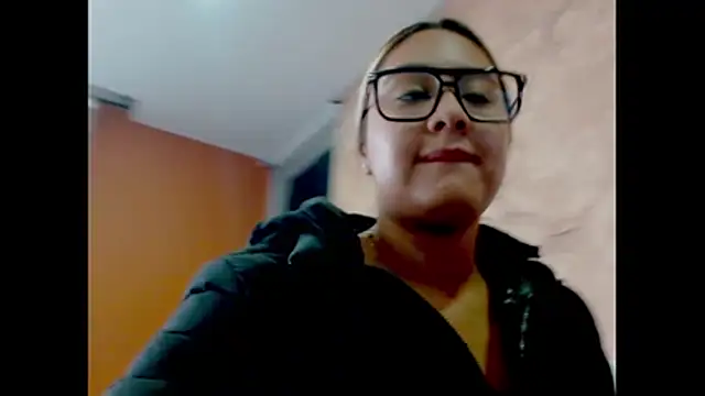 Miabonnett  online show from January 14, 12:20 pm