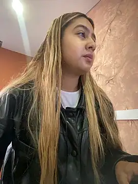 Miabonnett  online show from January 8, 12:22 pm