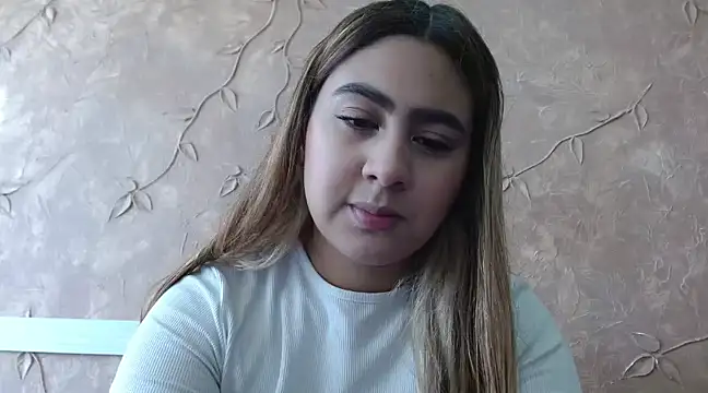 Miabonnett  online show from February 21, 12:06 pm