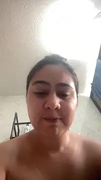 Miabonnett  online show from February 12, 1:55 pm